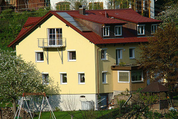 Nach der Sanierung - Giebelseite
